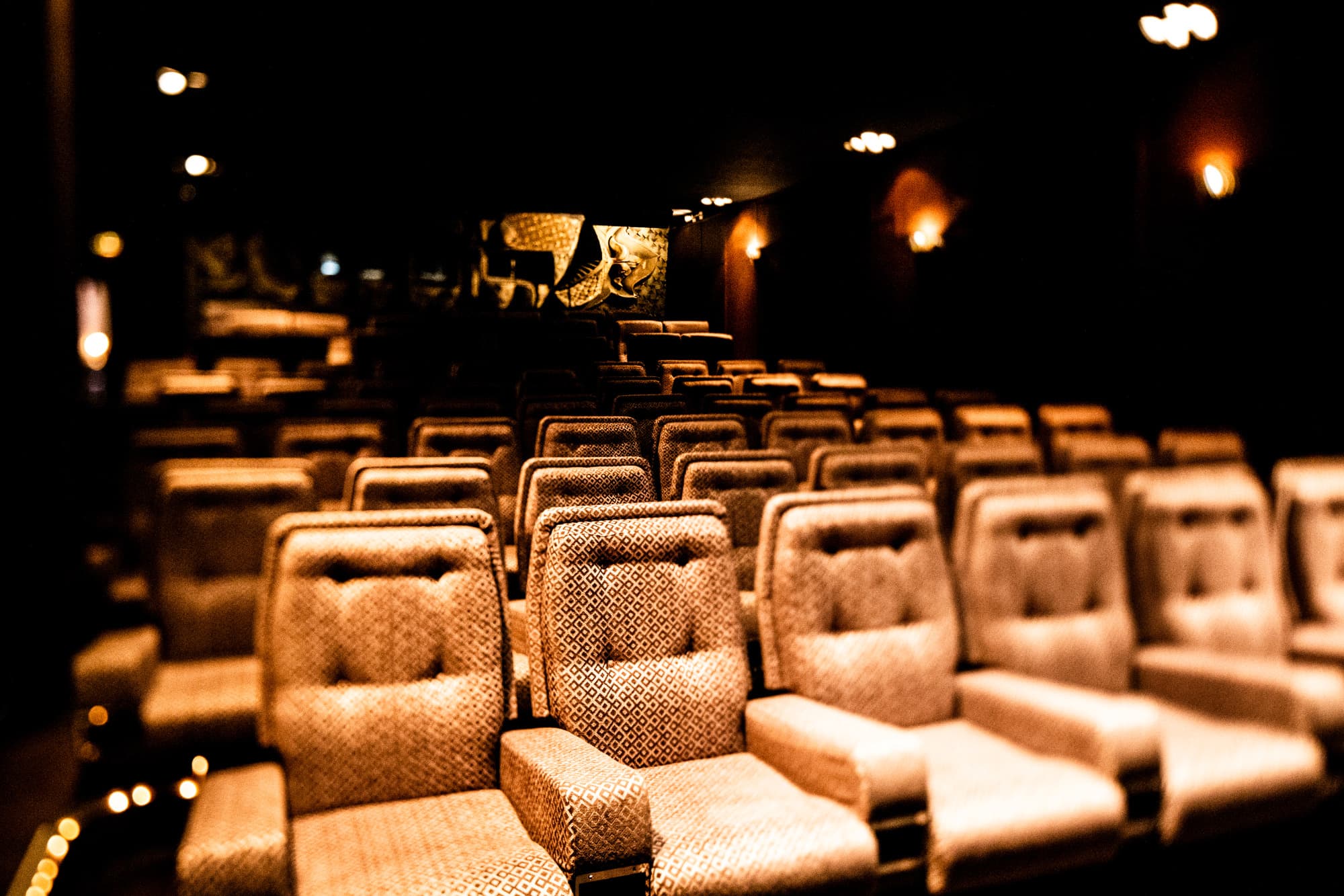 Kino- und Seminarraum mit Bestuhlung in der Eventlocation Frankfurt